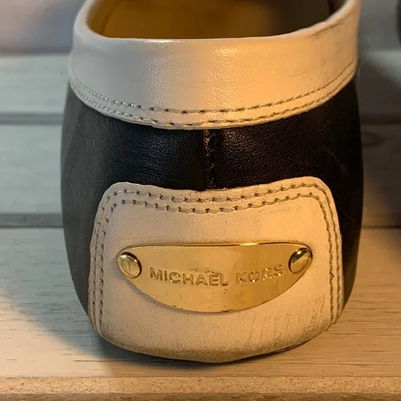 Michael Michael Kors Leather Loafers – Timeless Chic Comfort (6,5 US) - Picture 8 of 9